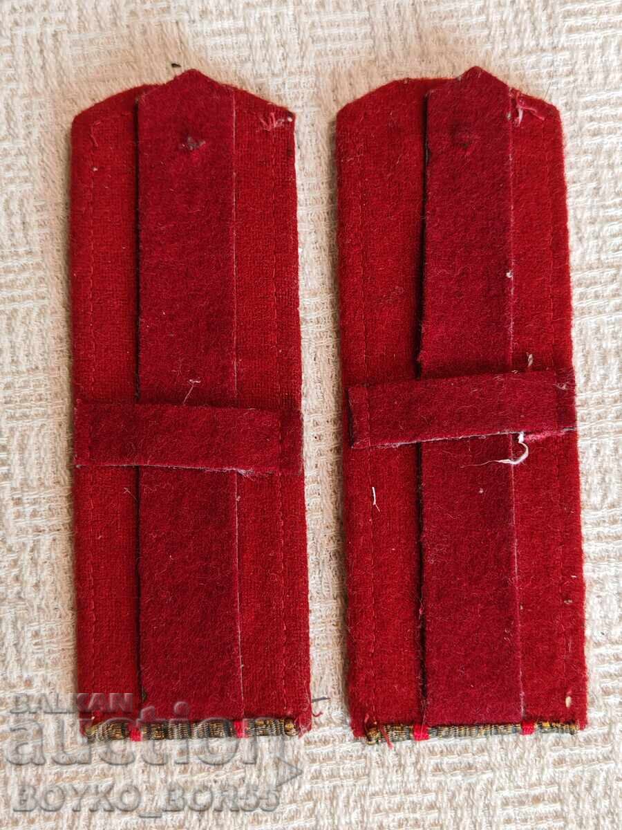 Стари Български Офицерски Военни Пагони 1 чифт с цена 37.00 лв. | € 18.92 Стари Български Офицерски Военни Пагони 1 чифт с цена 37.00 лв. | € 18.92