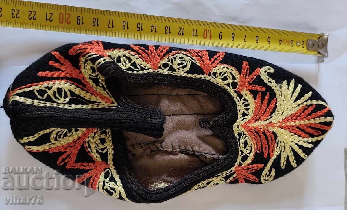 ΘΕΡΜΟΚΟΙΤΙΔΕΣ με τιμή 29.99 BGN | € 15.33 ΘΕΡΜΟΚΟΙΤΙΔΕΣ με τιμή 29.99 BGN | € 15.33