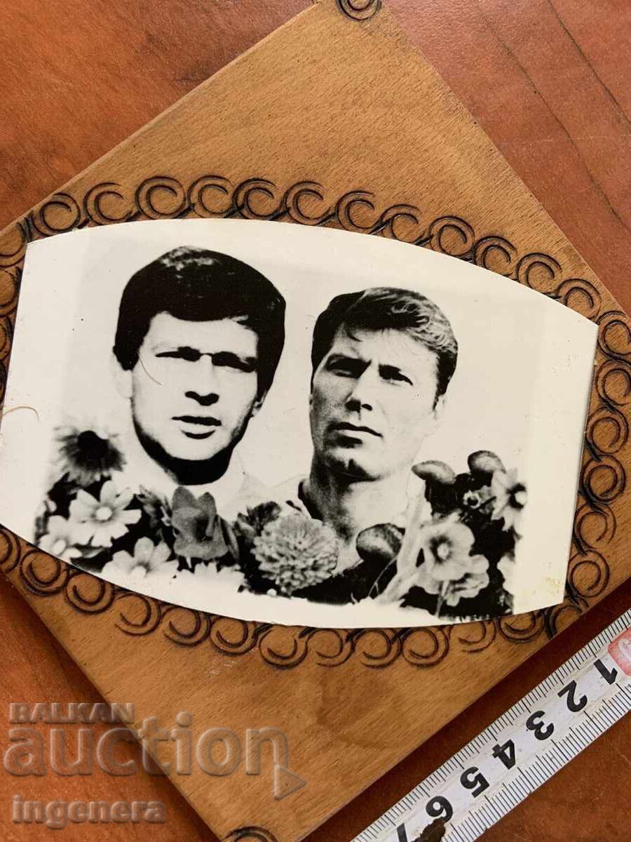 Licitație FOTOGRAFIE FOTOGRAFIE GUNDI KOTKOV PANOU FOTBAL LEVSKI SPARTAK Licitație FOTOGRAFIE FOTOGRAFIE GUNDI KOTKOV PANOU FOTBAL LEVSKI SPARTAK