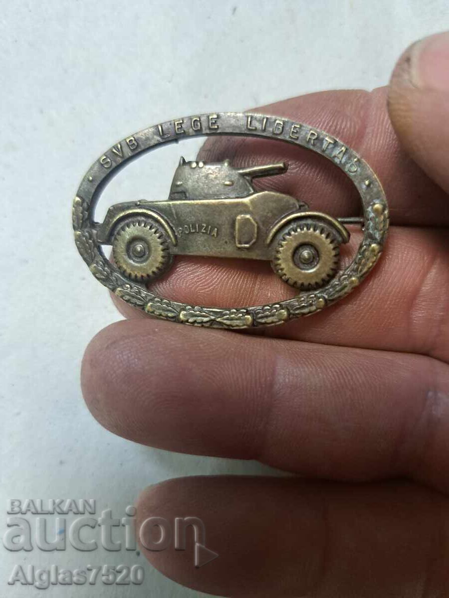 Оригинална полицейска значка на италианските карабинери