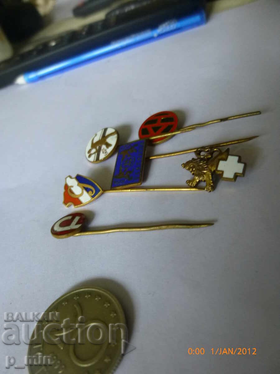 6 бр. нагръдни знаци с цена 18.00 лв. | € 9.20 6 бр. нагръдни знаци с цена 18.00 лв. | € 9.20