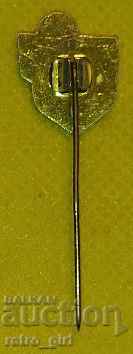 Стара футболна значка,знак" Арда Кърджали". с цена 9.90 лв. | € 5.06