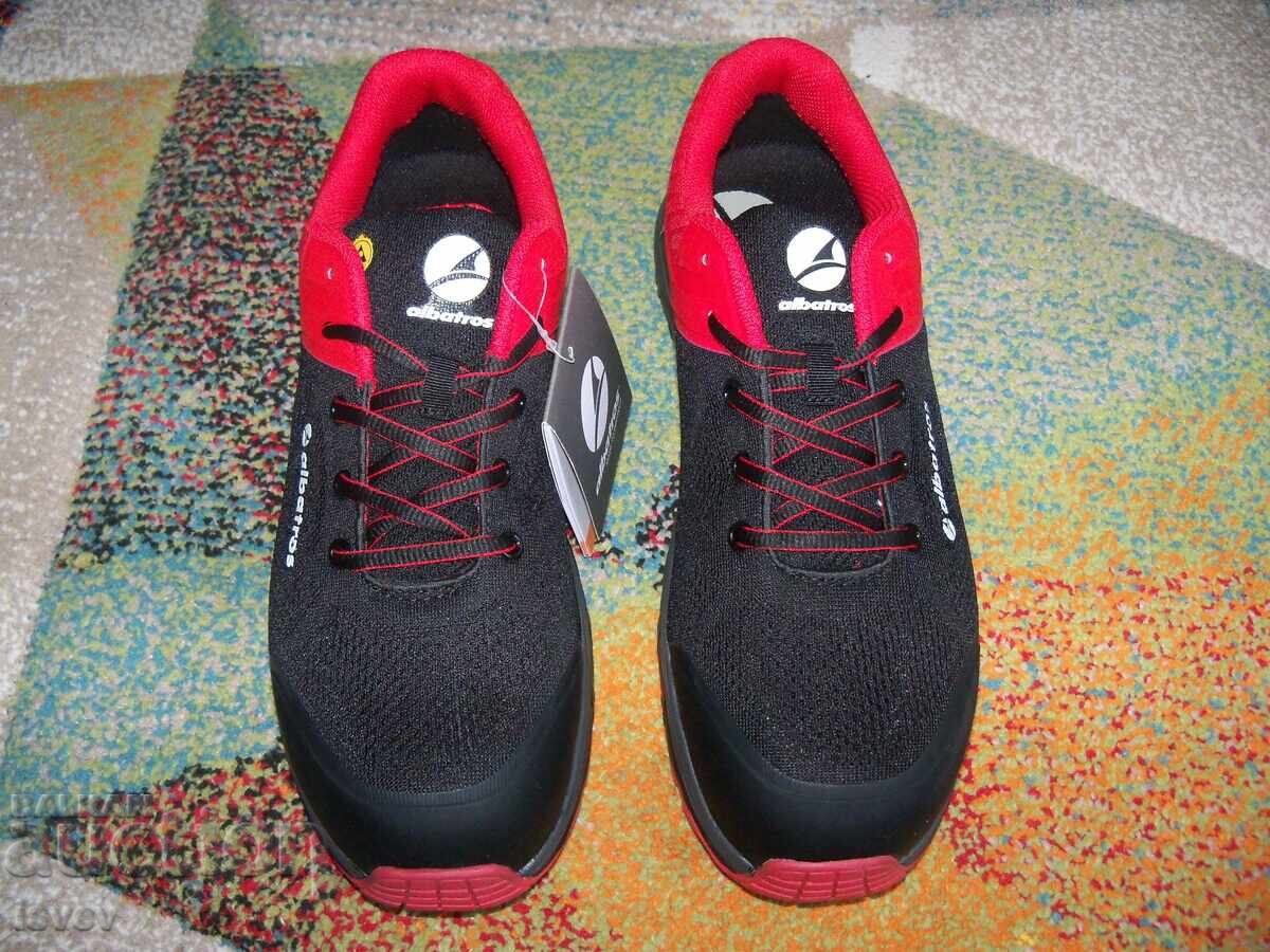 Pantofi de lucru Albatros, confortabili și de înaltă calitate, mărimea 45 cu preț 120.00 BGN | € 61.36