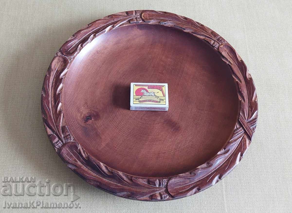 Panou sculptat în lemn pentru cunoscători - 7