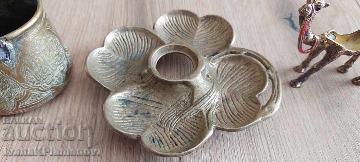 Licitație Obiecte din bronz pentru cunoscători