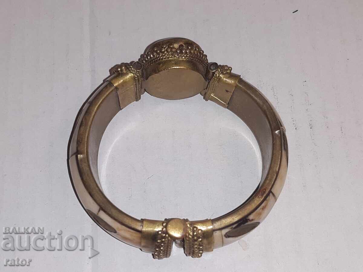 Παλαιό χάλκινο βραχιόλι με κόκκαλο και ημιπολύτιμο λίθο - 5