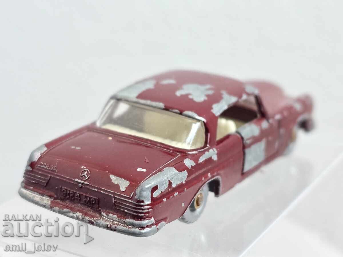 Livrarea LESNEY MATCHBOX - 53B Mercedes 220 SE 1963-1967