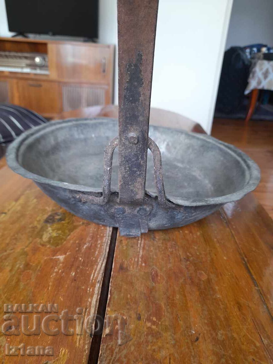 Стар бакърен,меден тиган с цена 47.00 лв. | € 24.03 Стар бакърен,меден тиган с цена 47.00 лв. | € 24.03