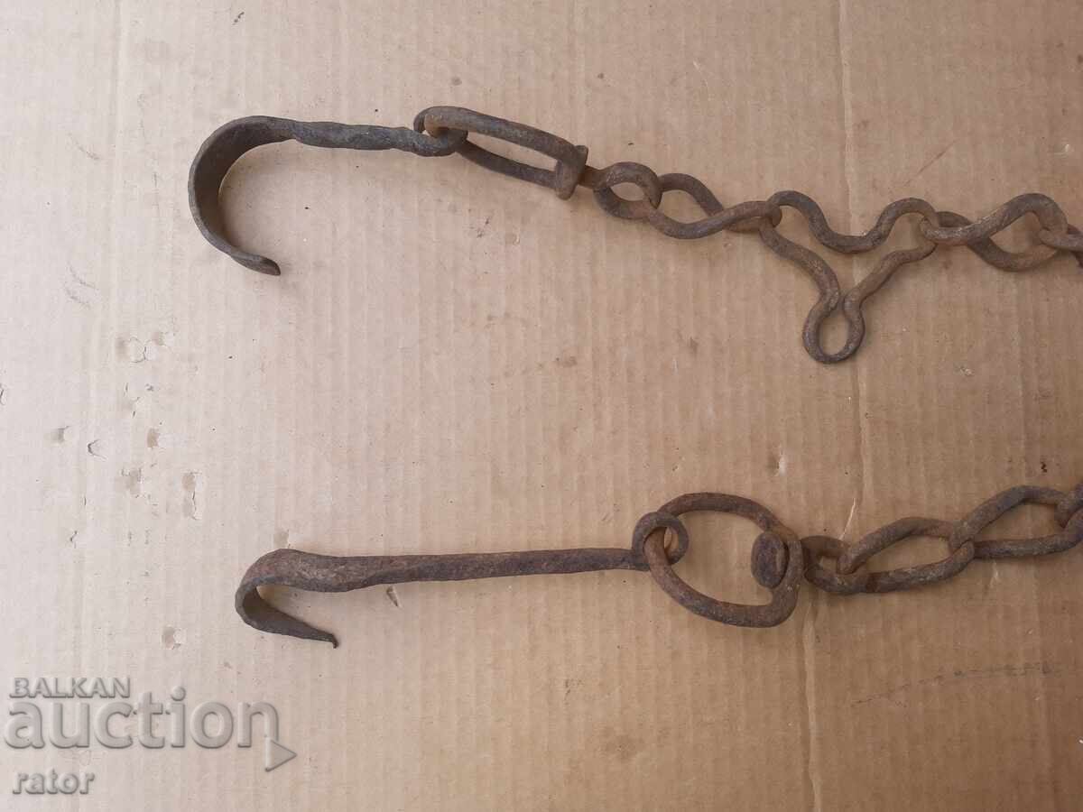 Παράδοση Παλιά αλυσίδα τζακιού από σφυρήλατο σίδερο, γερή Παράδοση Παλιά αλυσίδα τζακιού από σφυρήλατο σίδερο, γερή
