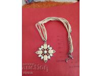 Старинно колие с емаил