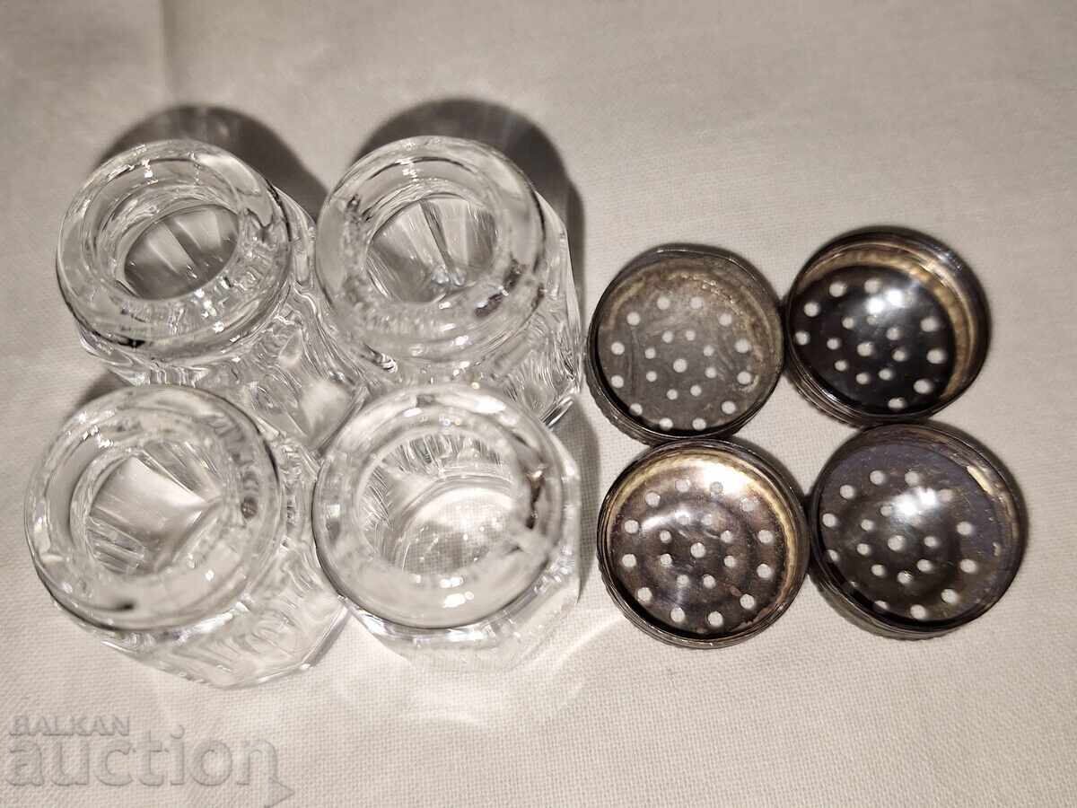 Доставка на Малки кристални солници със сребърни капачета--4 броя