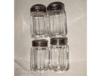 Mici solnițe din cristal cu capace argintate -- 4 bucăți