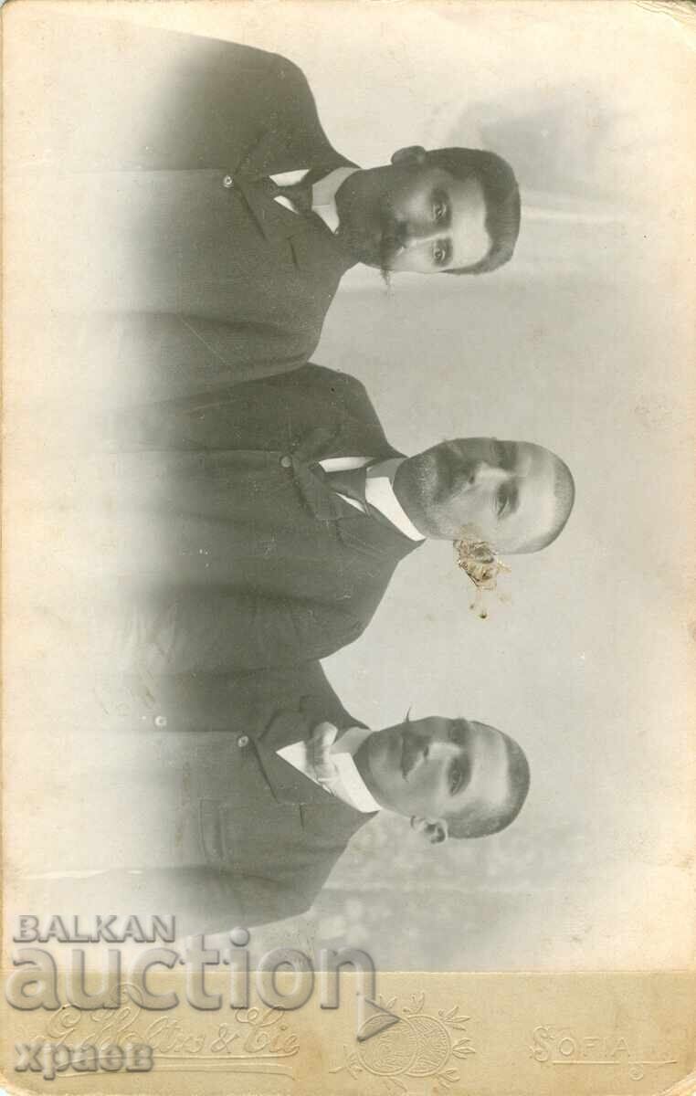 СТАРА ФОТОГРАФИЯ - КАРТОН - ВОЛЦ - СОФИЯ - 0521 с цена 49.99 лв. | € 25.56 СТАРА ФОТОГРАФИЯ - КАРТОН - ВОЛЦ - СОФИЯ - 0521 с цена 49.99 лв. | € 25.56