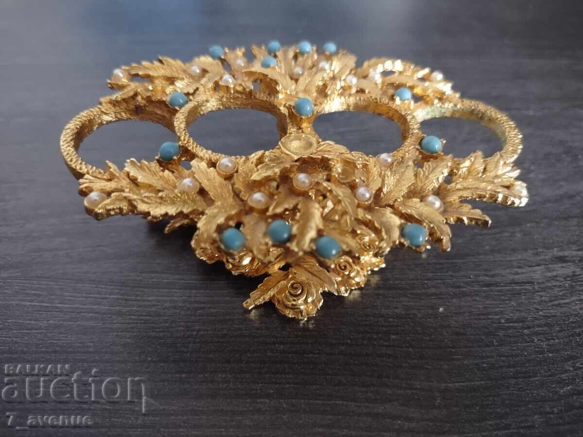 Wonderful dressing table decoration, 18.05.25