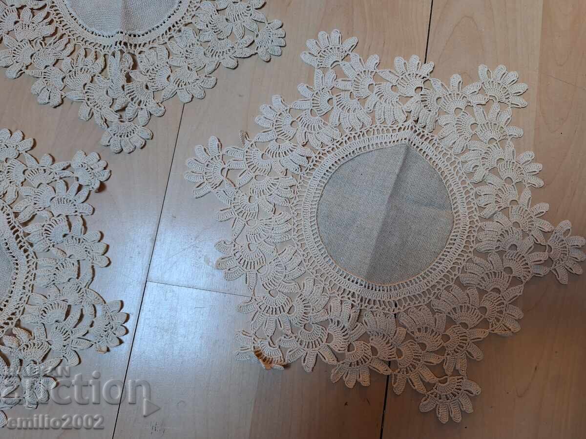 Δημοπρασία Παρτίδα ρετρό χειροποίητου τραπεζομάντηλου