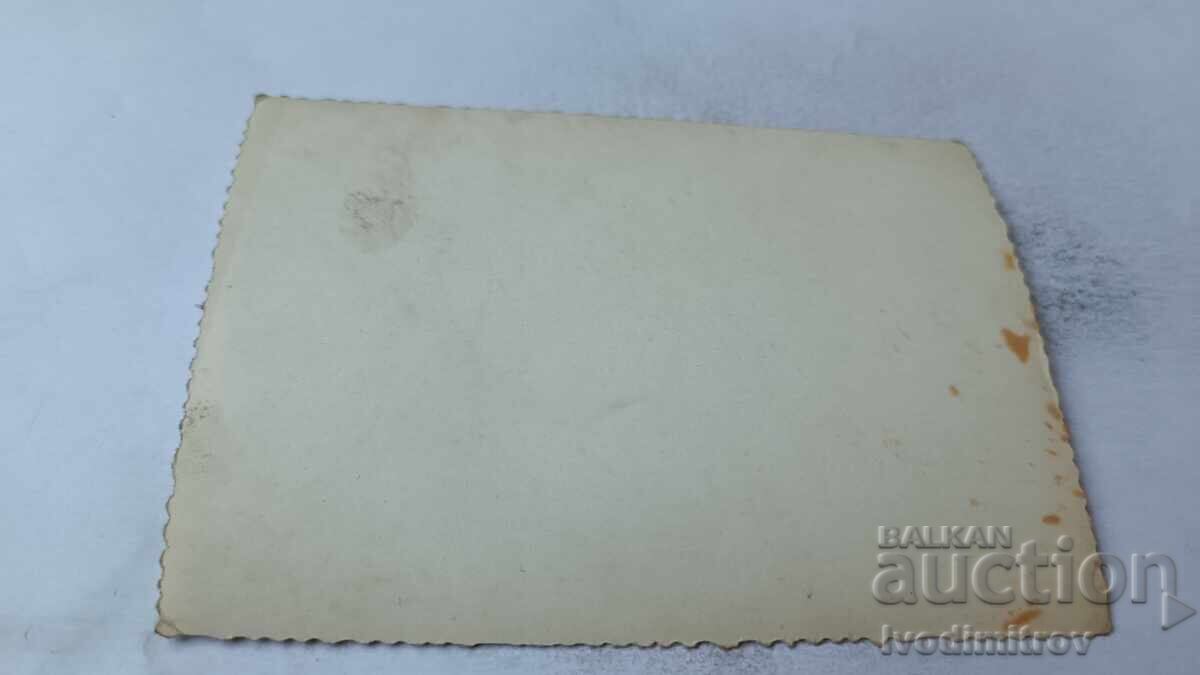 Φωτογραφία Όρκου στην πλατεία του χωριού με τιμή 6.65 BGN | € 3.40 Φωτογραφία Όρκου στην πλατεία του χωριού με τιμή 6.65 BGN | € 3.40