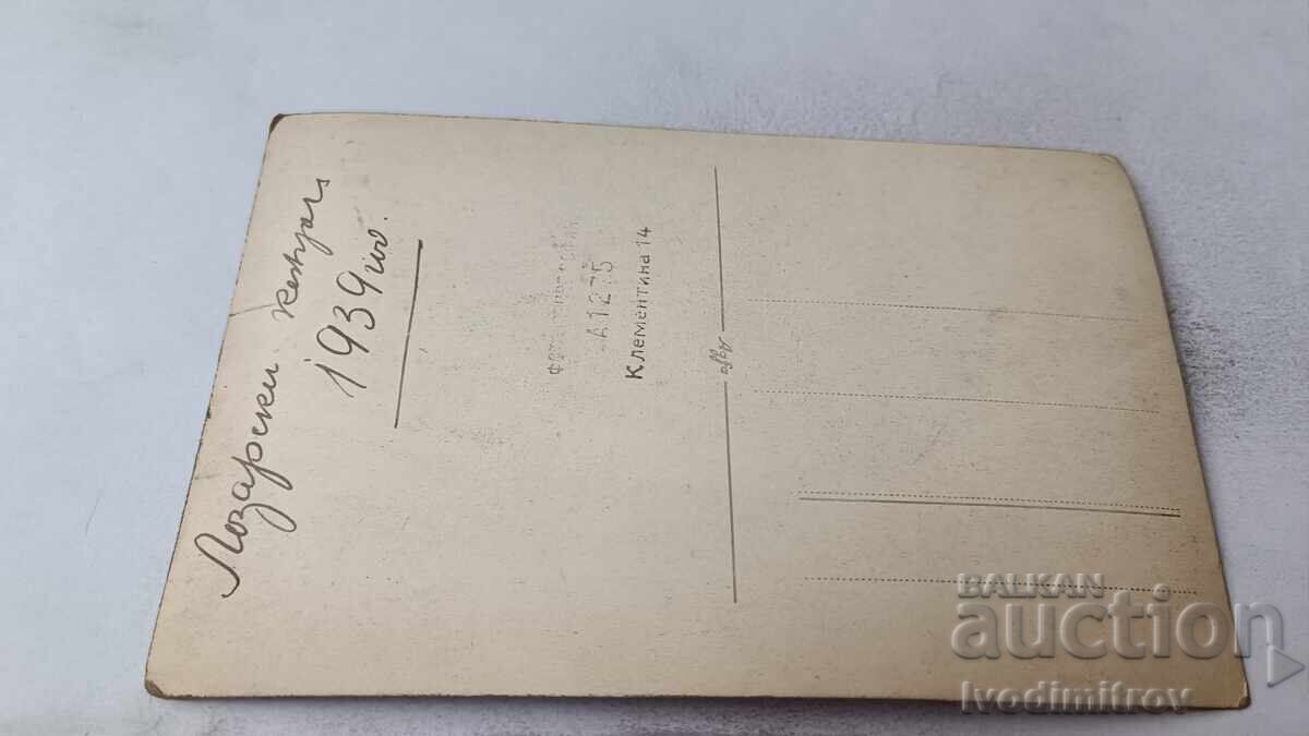 Fotografie Sofia Lozarski congres la colț cu GLADĂCIȚĂ și OCHELARI - 6 Fotografie Sofia Lozarski congres la colț cu GLADĂCIȚĂ și OCHELARI - 6