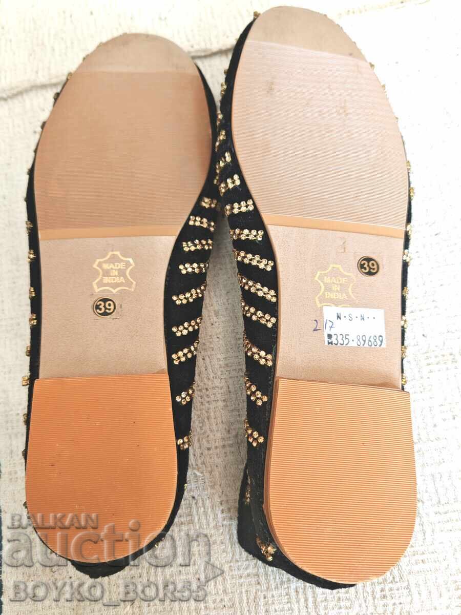 Νέες Όμορφες Ινδικές Γυναικείες Παντόφλες Παπούτσια 39 νούμερο με τιμή 37.00 BGN | € 18.92 Νέες Όμορφες Ινδικές Γυναικείες Παντόφλες Παπούτσια 39 νούμερο με τιμή 37.00 BGN | € 18.92