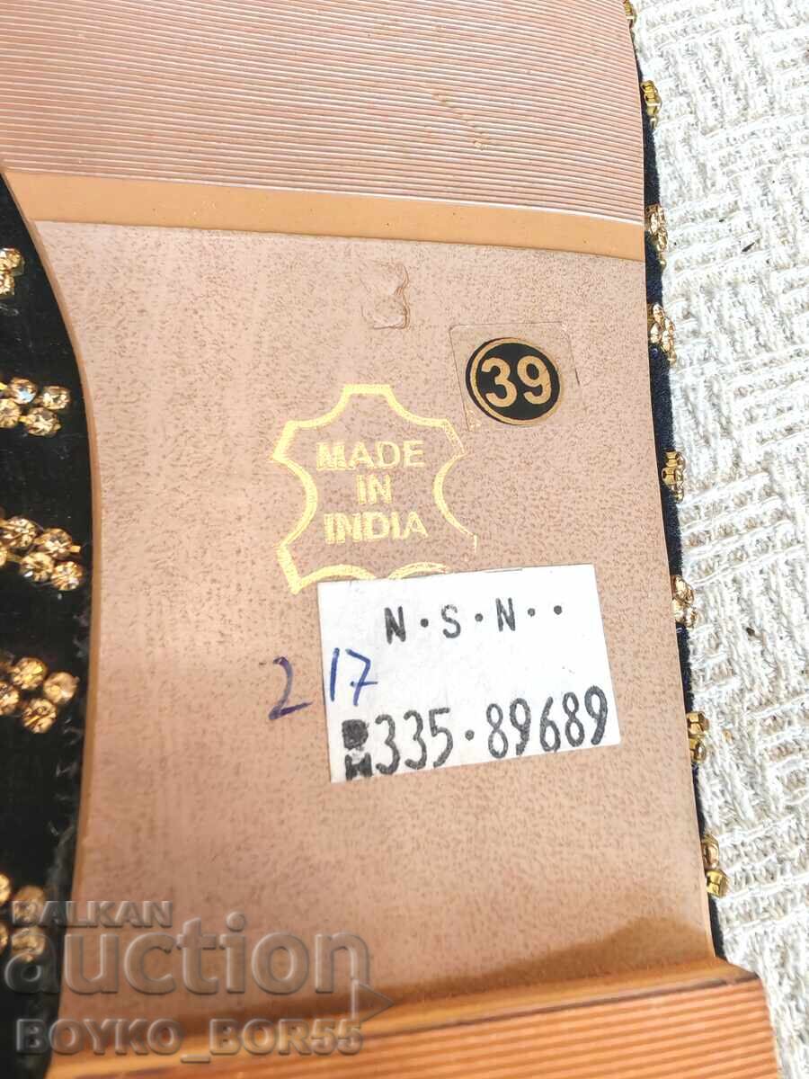 Δημοπρασία Νέες Όμορφες Ινδικές Γυναικείες Παντόφλες Παπούτσια 39 νούμερο Δημοπρασία Νέες Όμορφες Ινδικές Γυναικείες Παντόφλες Παπούτσια 39 νούμερο