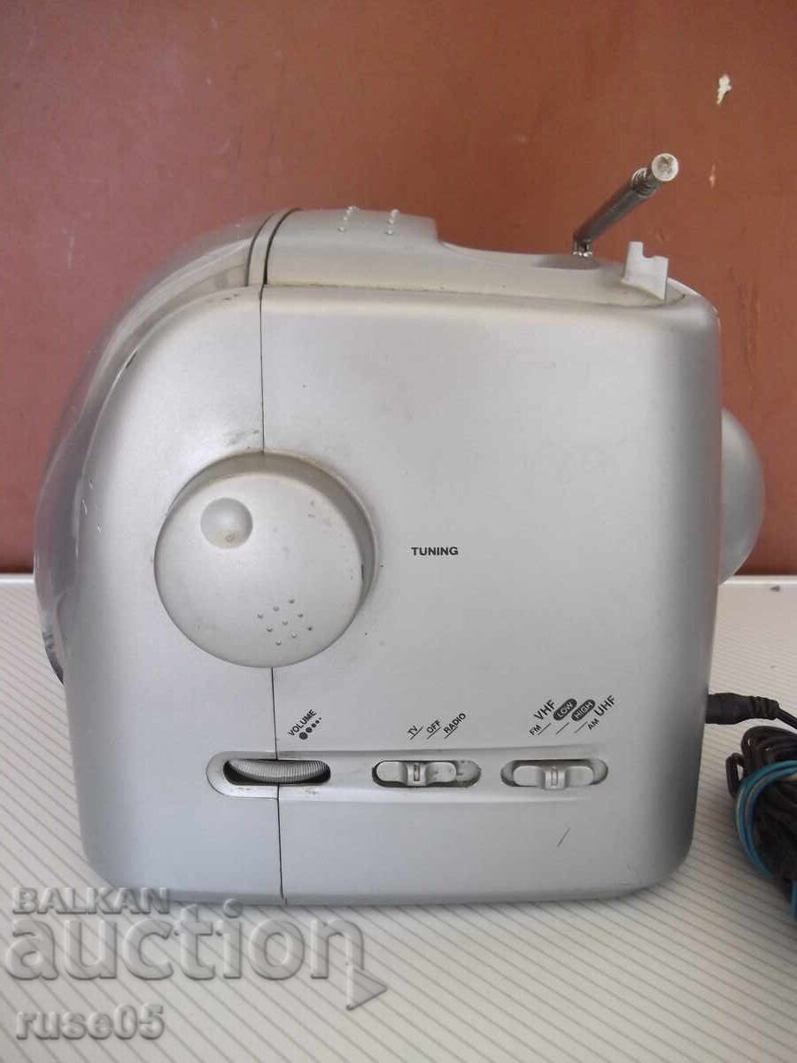 Black and white TV "UNITED - UTV8002R" with working radio, vintage - 5 Black and white TV "UNITED - UTV8002R" with working radio, vintage - 5