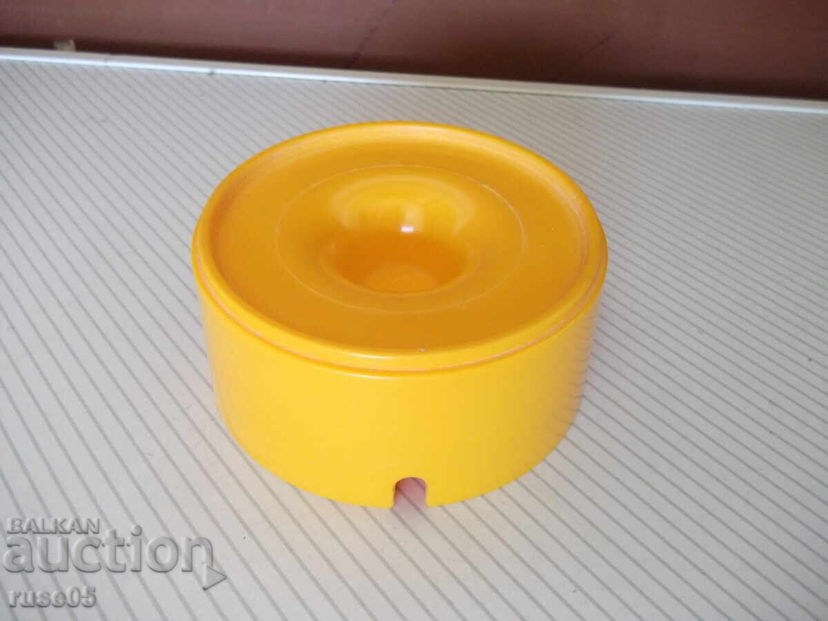 Παράδοση Σταχτοδοχείο κίτρινο πλαστικό