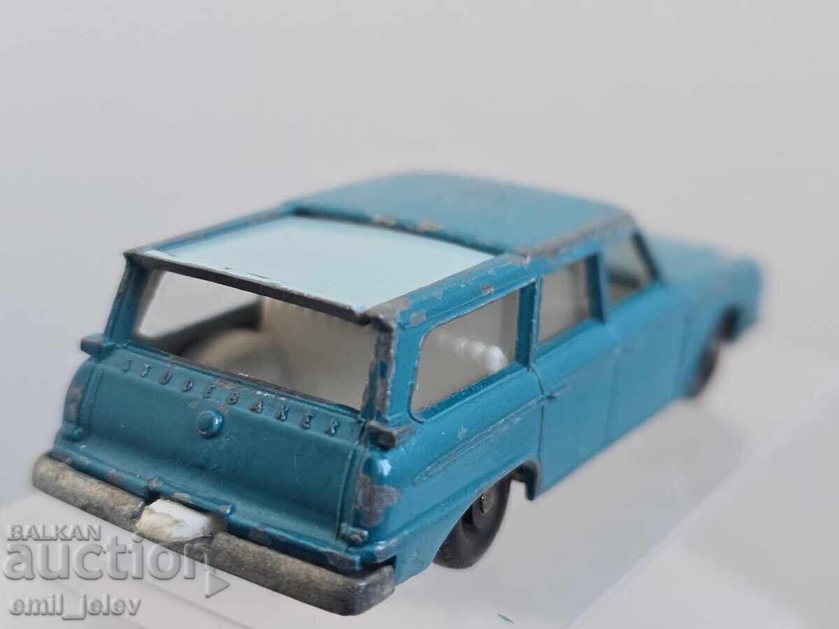 LESNEY MATCHBOX - 42B Studebaker Station Wagon 1965-68 - 5