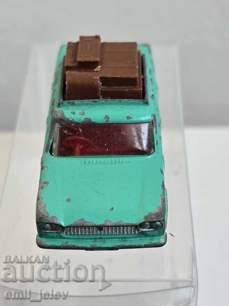Livrarea LESNEY MATCHBOX-56B Fiat 1500 1965-1969