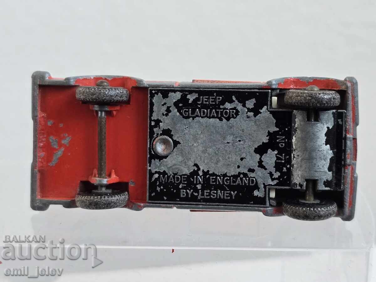 LESNEY MATCHBOX-71B Jeep Gladiator 1964-1968 - 7
