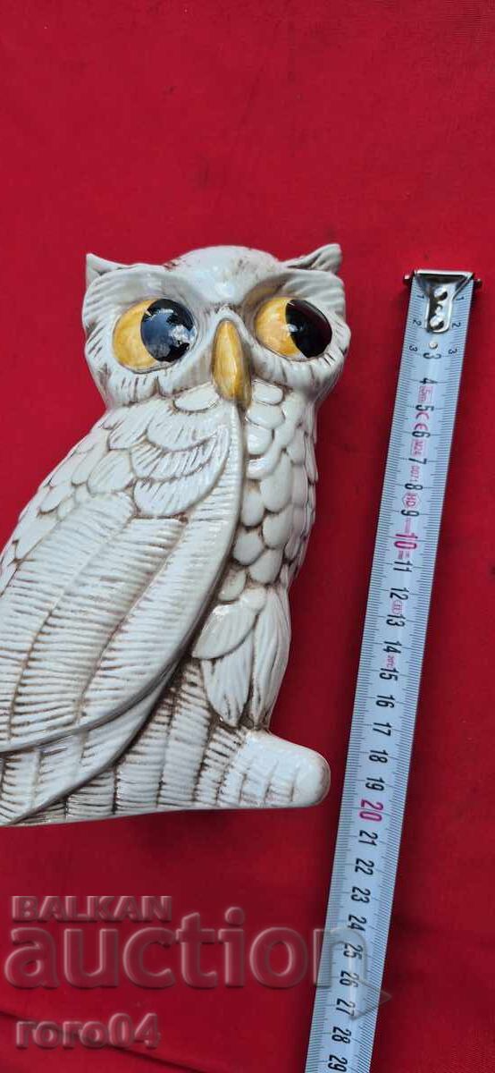 СТАРА ПОРЦЕЛАНОВА СОВА - МАРКИРАНА с цена 58.50 лв. | € 29.91