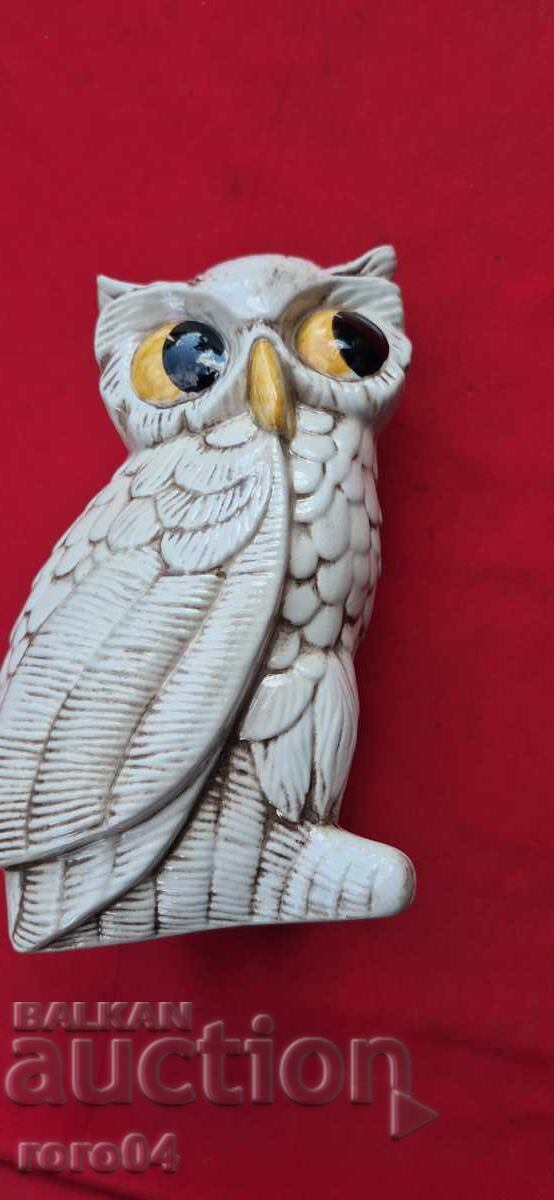 СТАРА ПОРЦЕЛАНОВА СОВА - МАРКИРАНА