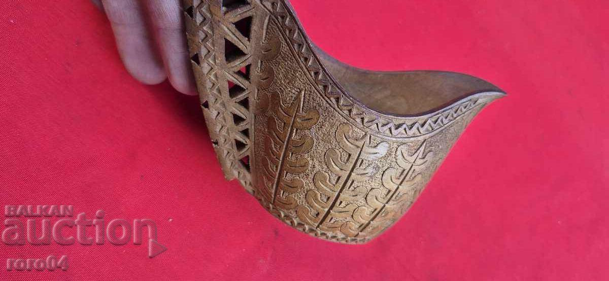 Licitație PAHAR - SOSIERĂ - SCULPTURĂ ÎN LEMN