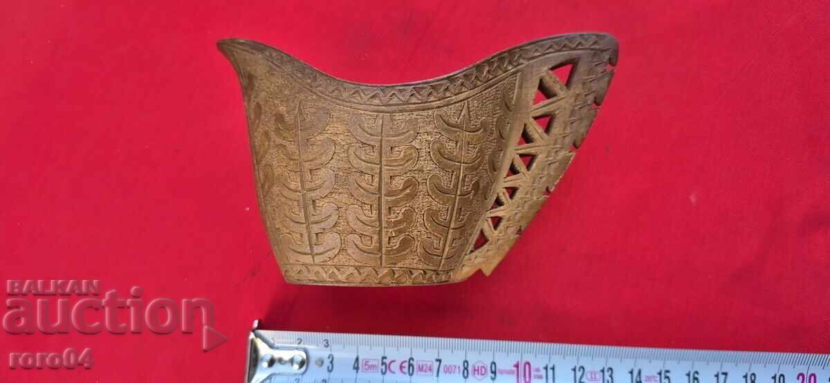 Livrarea PAHAR - SOSIERĂ - SCULPTURĂ ÎN LEMN