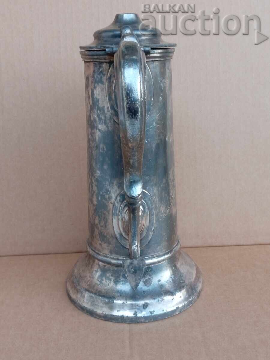 Ασημένια μεγάλη αντίκα κανάτα 19ου αιώνα με τιμή 41.00 BGN | € 20.96