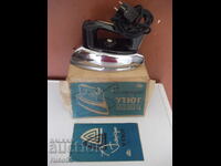 Fier de călcat electric "UTAP 1000-1.8" sovietic nou funcțional