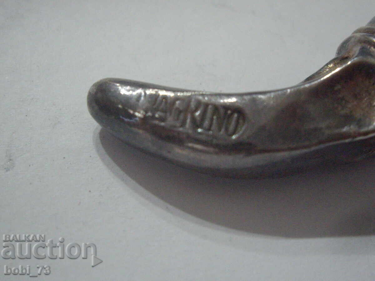 Auction Interesting flower Auction Interesting flower