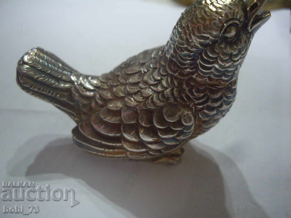 Pui foarte frumos cu preț 80.00 BGN | € 40.90 Pui foarte frumos cu preț 80.00 BGN | € 40.90