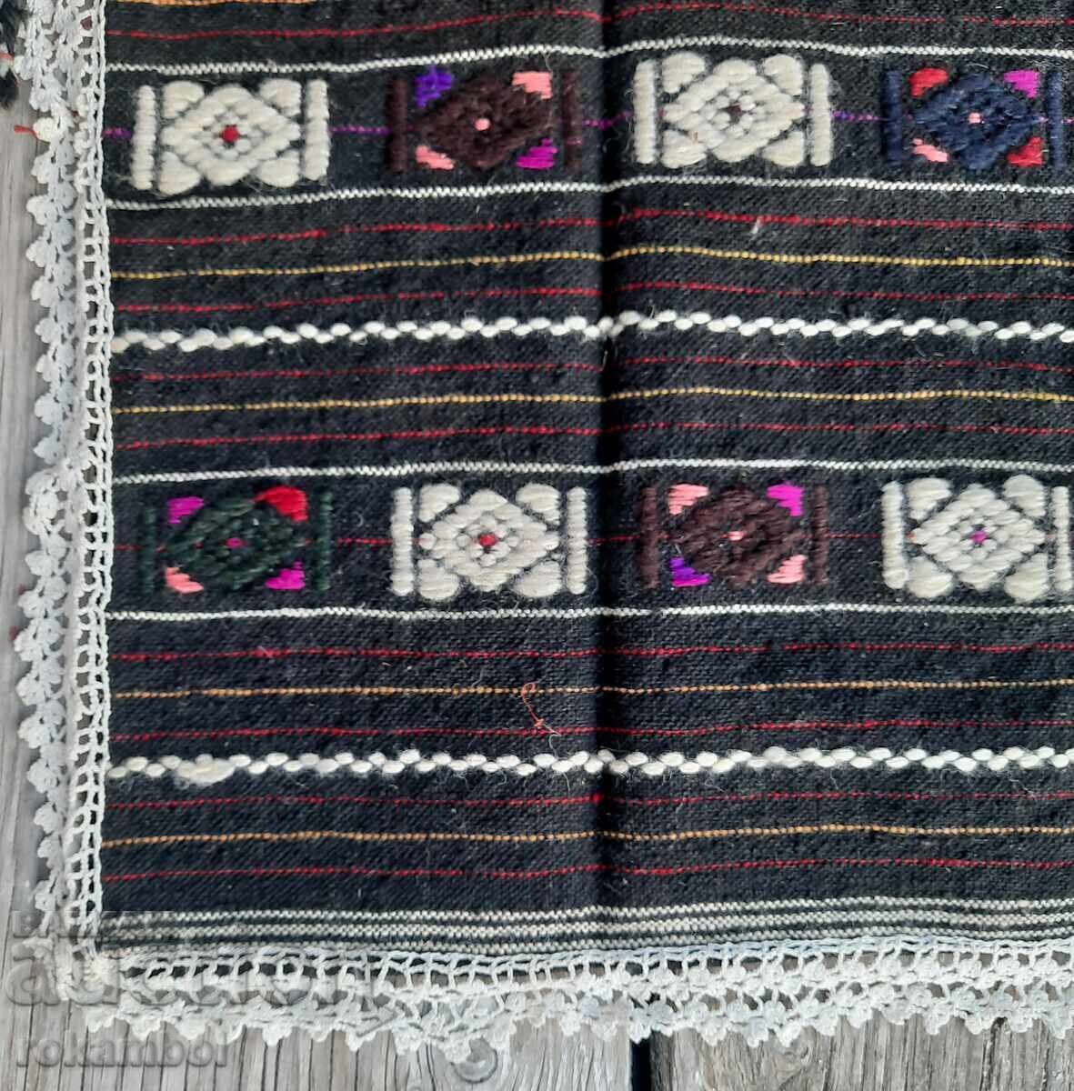 Автентична престилка от Югоизточна България с цена 400.00 лв. | € 204.52 Автентична престилка от Югоизточна България с цена 400.00 лв. | € 204.52