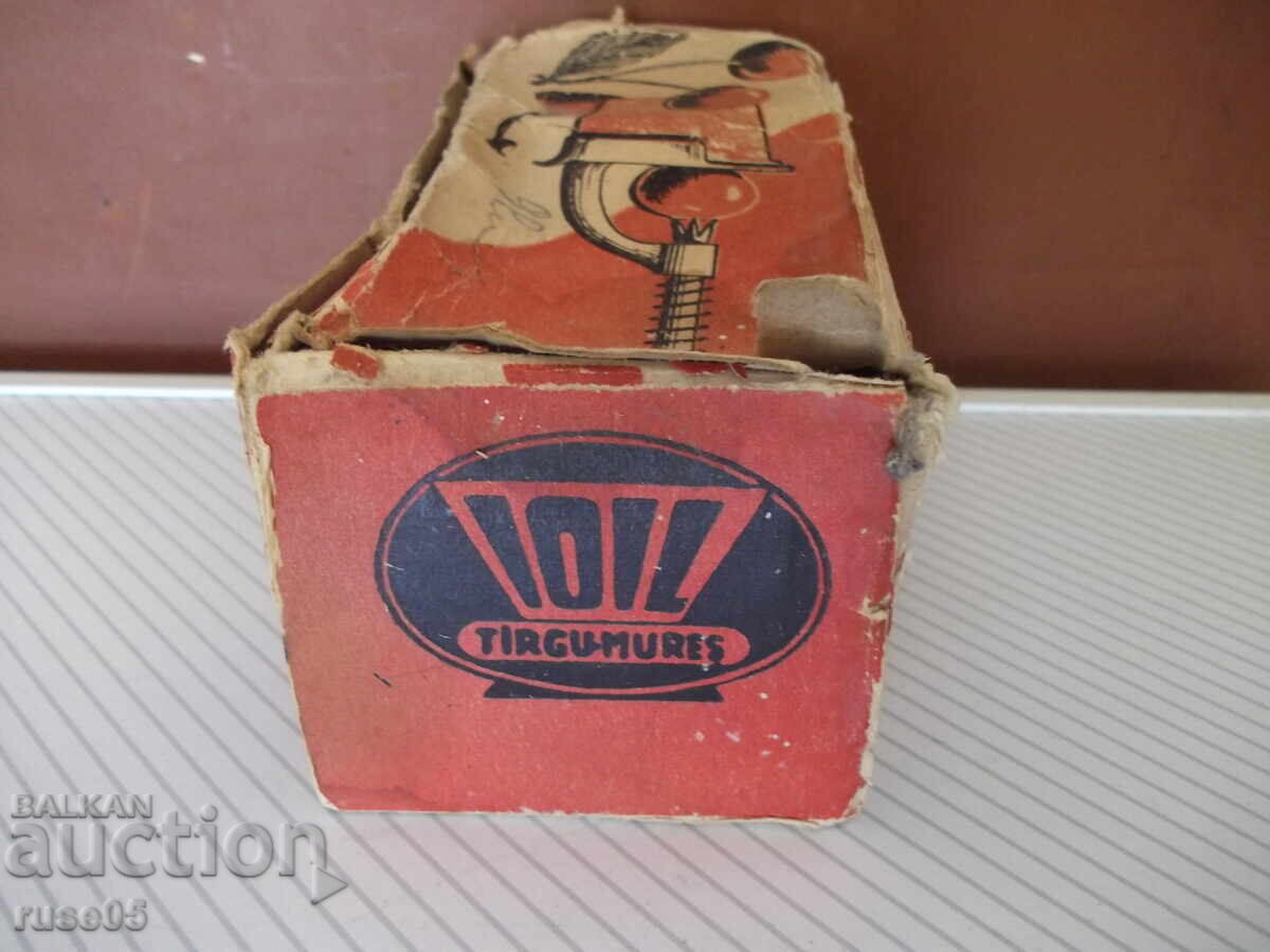 Δημοπρασία Ρουμανικό εργαλείο αφαίρεσης κουκουτσιών φρούτων από την πρώιμη σοσιαλιστική εποχή