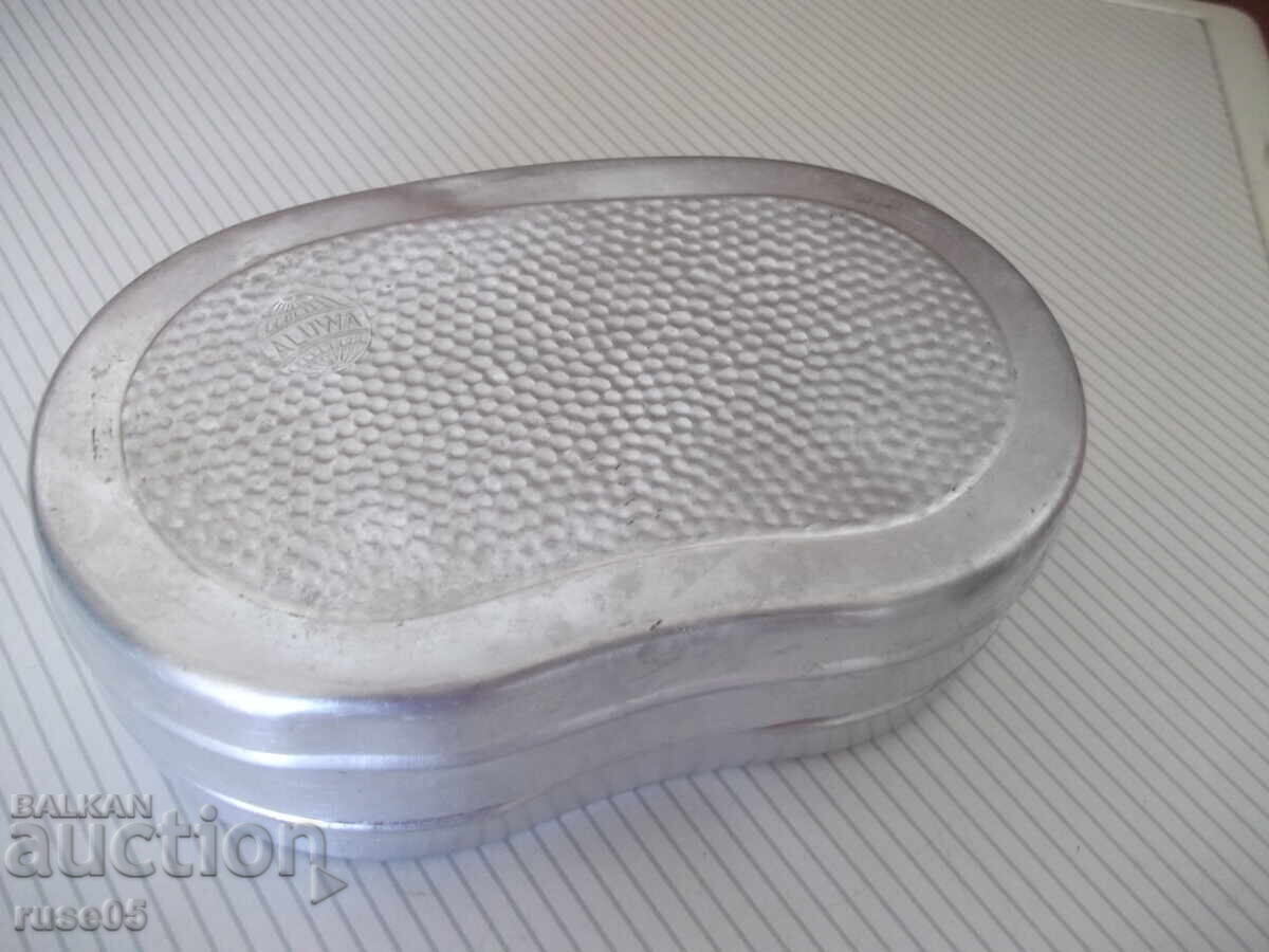 Delivery of "ALUVA" aluminum food box from the socialist era