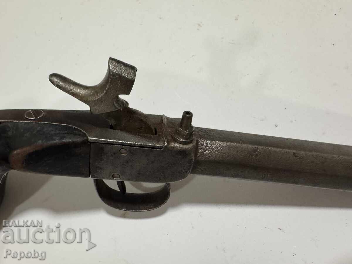 Аукцион Голям капсулен пистолет, револвер