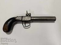 Pistol capsular mare, revolver