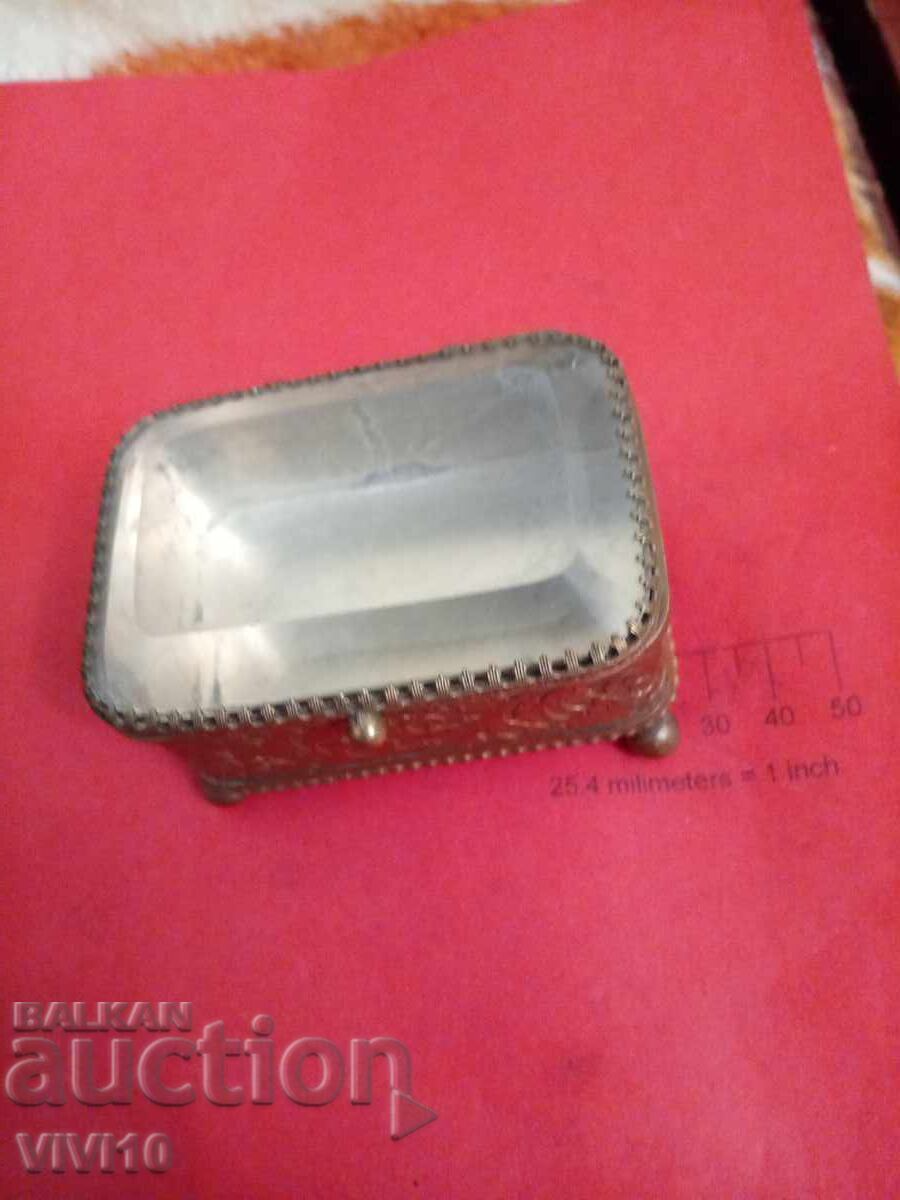 Κοσμήματα αντίκες, μπρούτζο, επιχρυσωμένο με τιμή 60.00 BGN | € 30.68