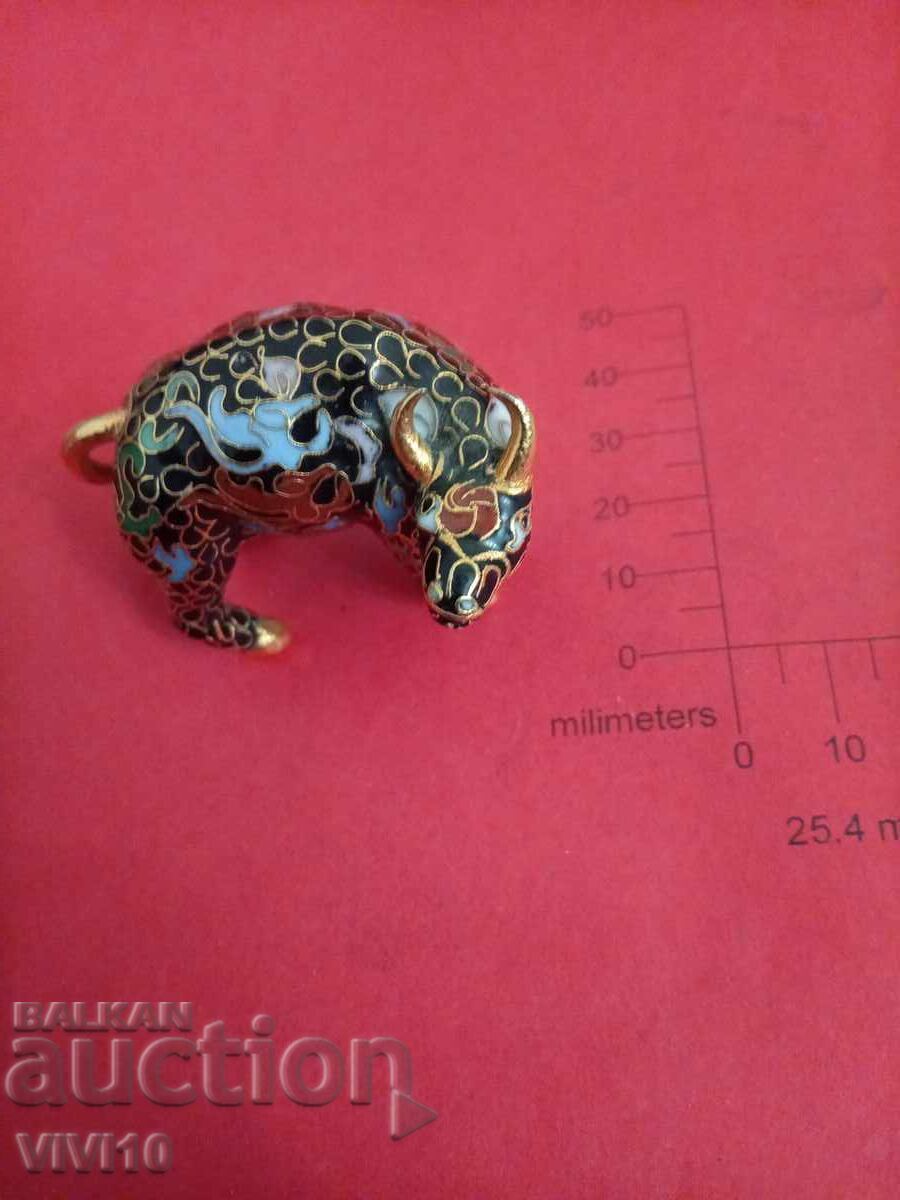 Παλιά σμάλτινη φιγούρα, κλαζονέ