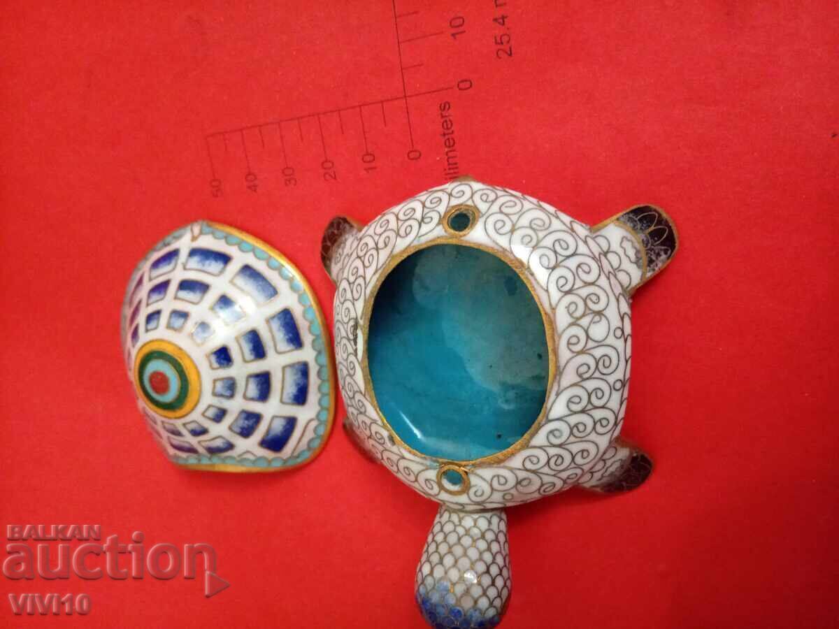 Δημοπρασία Κοσμήματα αντίκες, μπρούτζο, επιχρυσωμένο