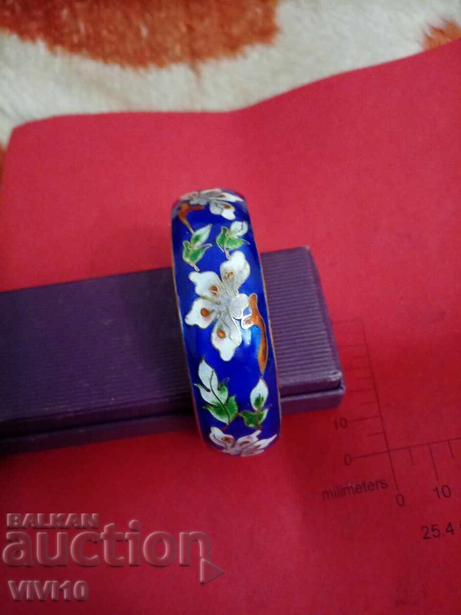 Auction  Antique enameled bracelet