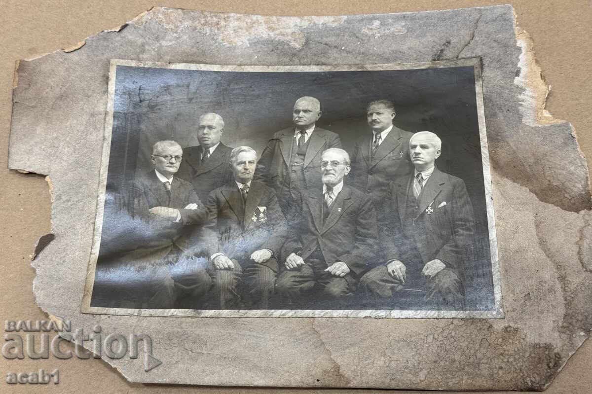 Men with Orders Champions 30s with price 39.99 BGN | € 20.45