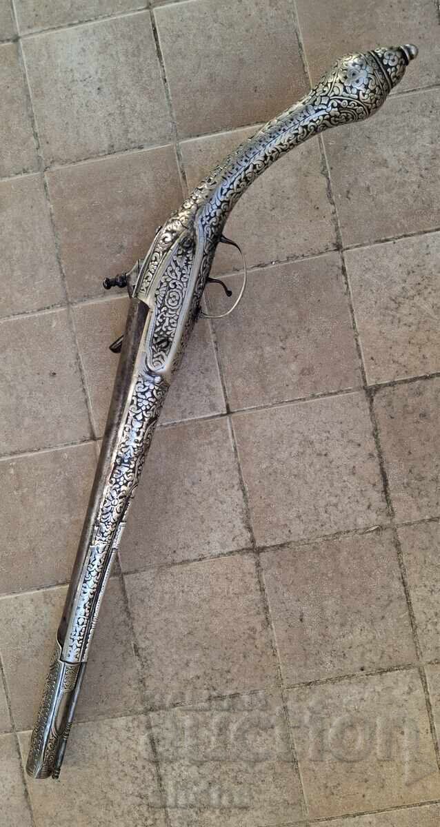 Flintlock pistol, rifle, shishane (a type of rifle), boylia (a type of rifle), flintlock rifle with price € 1636.13 | 3199.99 BGN Flintlock pistol, rifle, shishane (a type of rifle), boylia (a type of rifle), flintlock rifle with price € 1636.13 | 3199.99 BGN