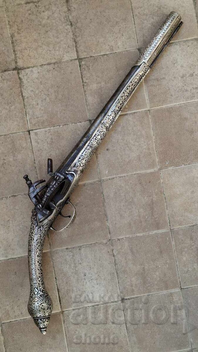 Πυρίτης πιστόλι, τουφέκι, σασί, μπόιλι, πυριτόλιθο