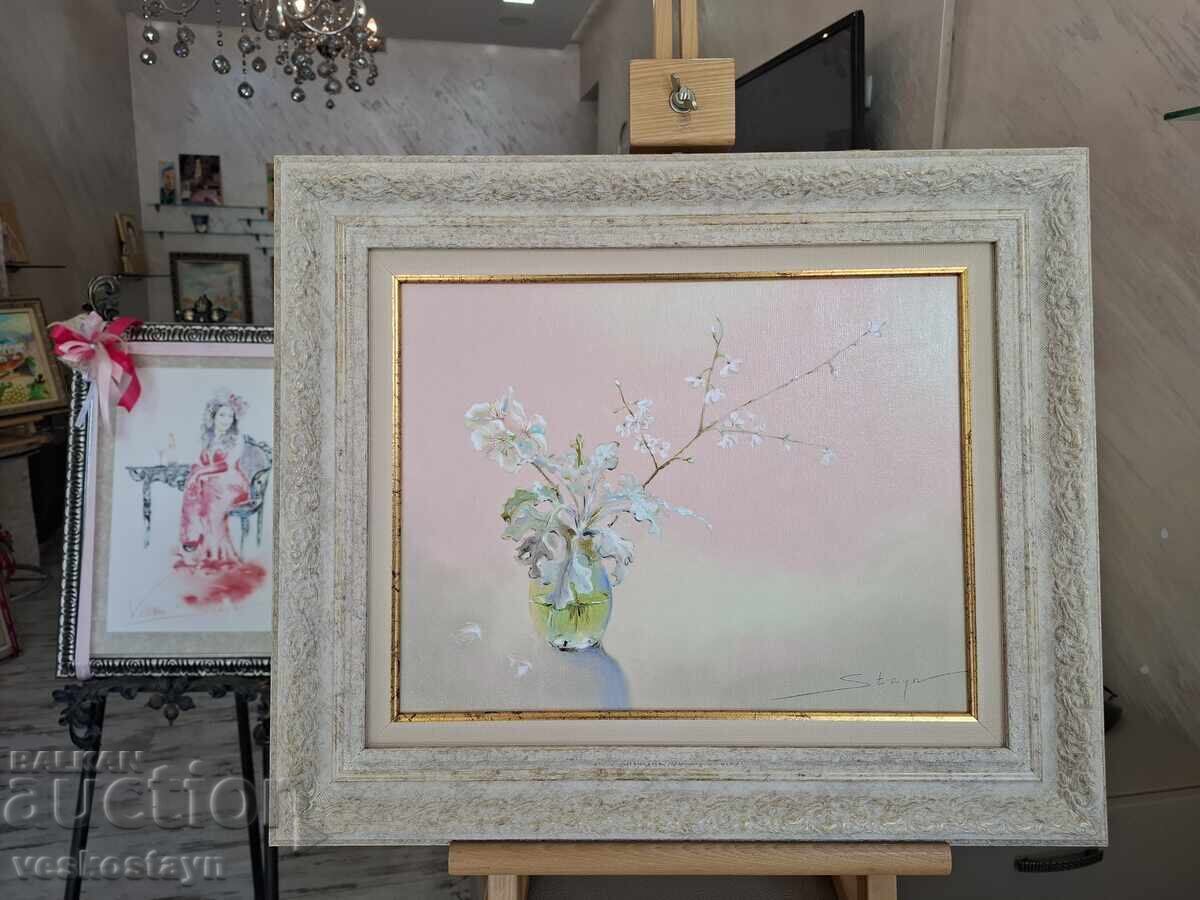 Vază cu flori de primăvară - Vesco Staine cu preț 450.00 BGN | € 230.08 Vază cu flori de primăvară - Vesco Staine cu preț 450.00 BGN | € 230.08