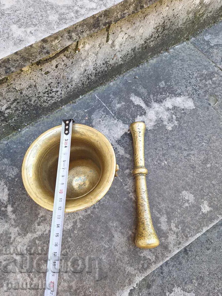Licitație MORTAR VECHI DE BRONZ